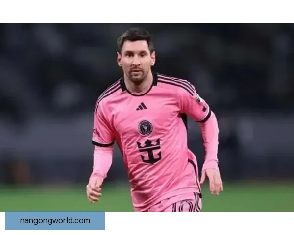 梅西重返巴萨引热议 球迷期待与年轻球员合作共赢